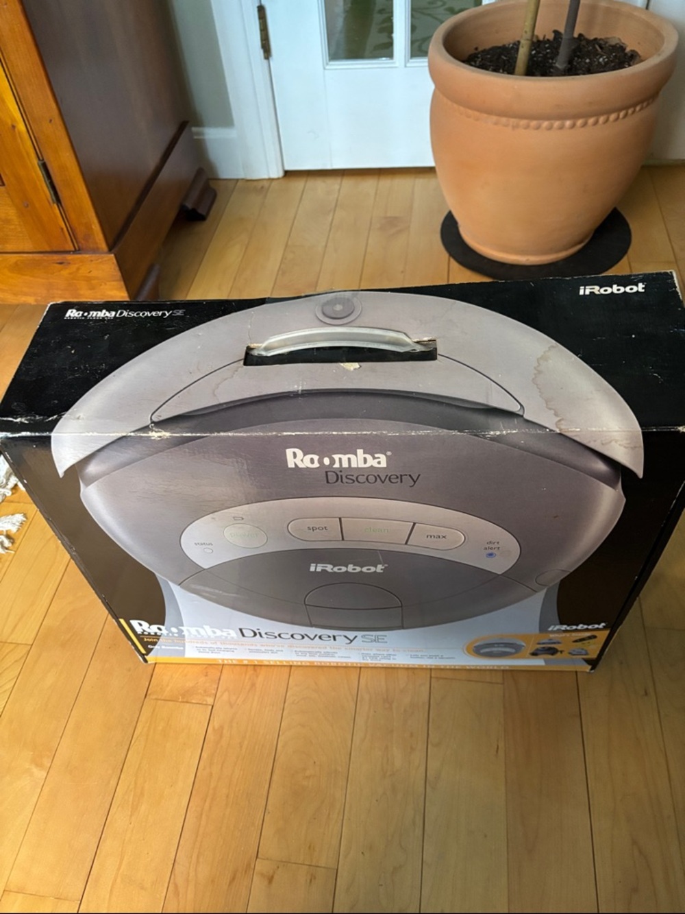 Irobot Roomba Discovery SE NWOT